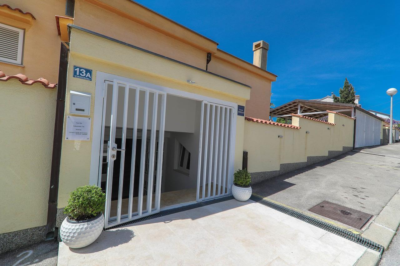 Apartments Casa Mia Драмал Екстериор снимка